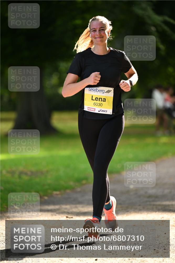 25.08.2024 - 20. Blankeneser Heldenlauf Dr. Thomas Lammeyer http://msf.ph/oto/6807310 25.08.2024 10:17:13 Laufen 67, 6030 meine-sportfotos.de