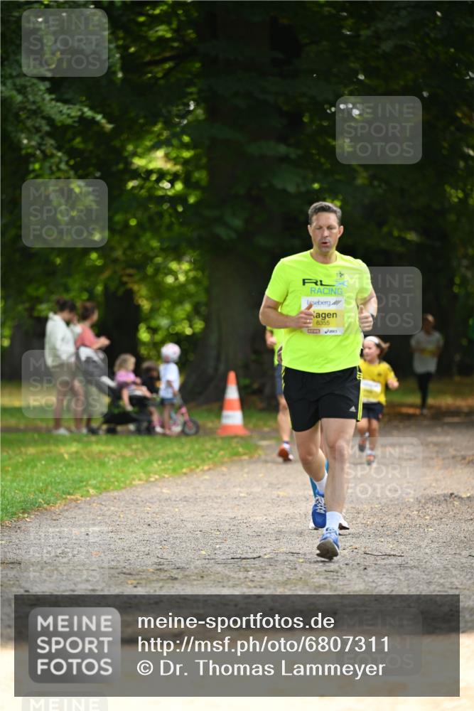 25.08.2024 - 20. Blankeneser Heldenlauf Dr. Thomas Lammeyer http://msf.ph/oto/6807311 25.08.2024 10:17:13 Laufen 6355 meine-sportfotos.de