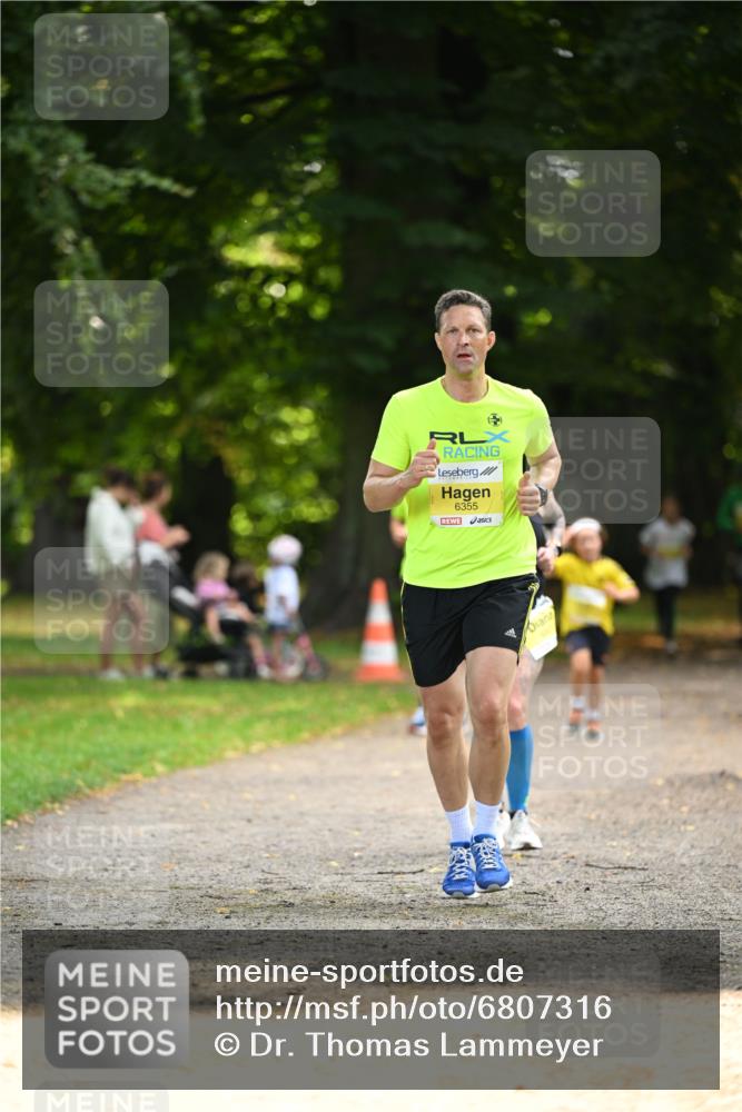 25.08.2024 - 20. Blankeneser Heldenlauf Dr. Thomas Lammeyer http://msf.ph/oto/6807316 25.08.2024 10:17:14 Laufen 6355 meine-sportfotos.de