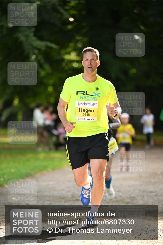 25.08.2024 - 20. Blankeneser Heldenlauf Dr. Thomas Lammeyer http://msf.ph/oto/6807330 25.08.2024 10:17:16 Laufen 6355 meine-sportfotos.de