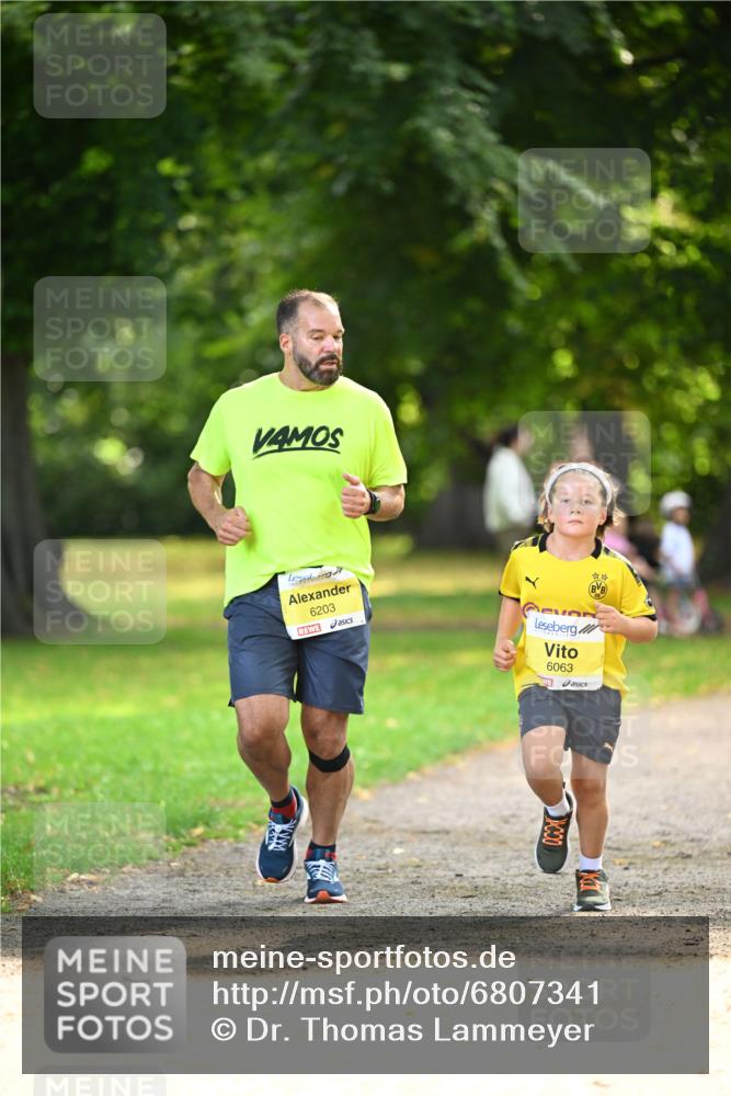25.08.2024 - 20. Blankeneser Heldenlauf Dr. Thomas Lammeyer http://msf.ph/oto/6807341 25.08.2024 10:17:21 Laufen 6203, 6063 meine-sportfotos.de