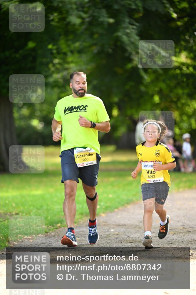 25.08.2024 - 20. Blankeneser Heldenlauf Dr. Thomas Lammeyer http://msf.ph/oto/6807342 25.08.2024 10:17:21 Laufen 6203, 6063 meine-sportfotos.de