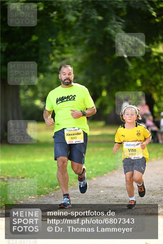 25.08.2024 - 20. Blankeneser Heldenlauf Dr. Thomas Lammeyer http://msf.ph/oto/6807343 25.08.2024 10:17:21 Laufen 6203, 6063 meine-sportfotos.de