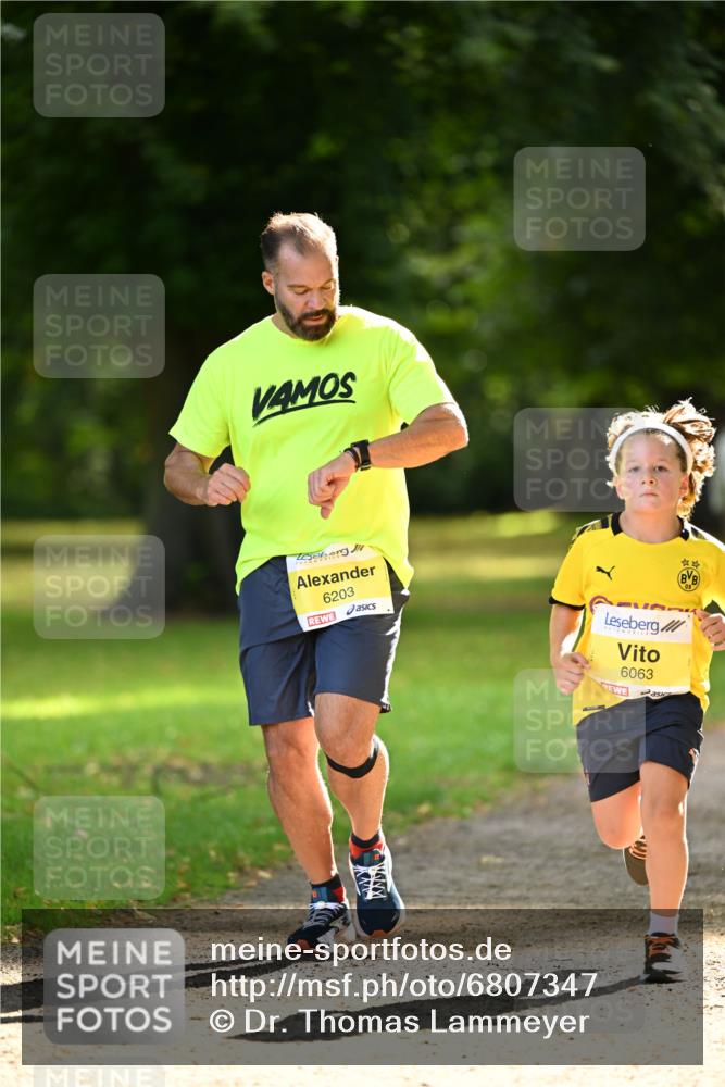 25.08.2024 - 20. Blankeneser Heldenlauf Dr. Thomas Lammeyer http://msf.ph/oto/6807347 25.08.2024 10:17:22 Laufen 6203, 6063, 4 meine-sportfotos.de