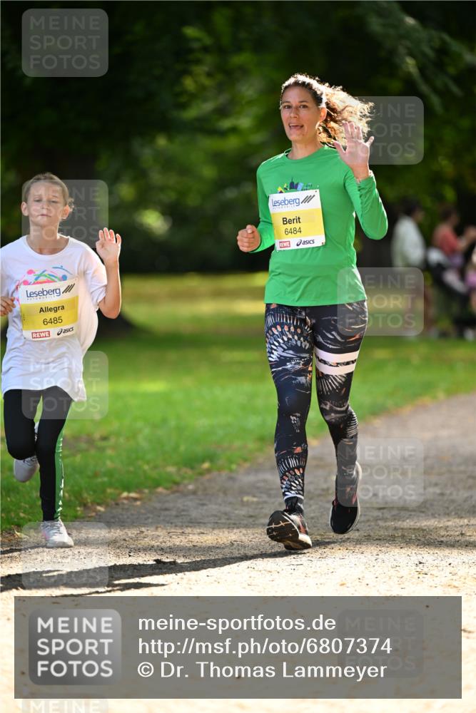 25.08.2024 - 20. Blankeneser Heldenlauf Dr. Thomas Lammeyer http://msf.ph/oto/6807374 25.08.2024 10:17:28 Laufen 6485, 6484 meine-sportfotos.de