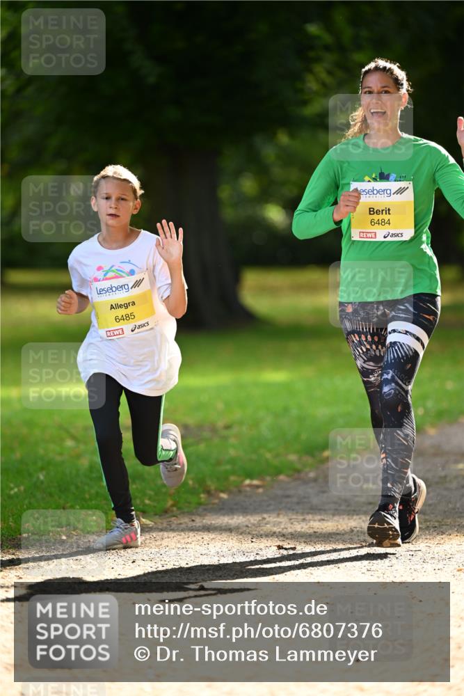 25.08.2024 - 20. Blankeneser Heldenlauf Dr. Thomas Lammeyer http://msf.ph/oto/6807376 25.08.2024 10:17:28 Laufen 6485, 6484 meine-sportfotos.de