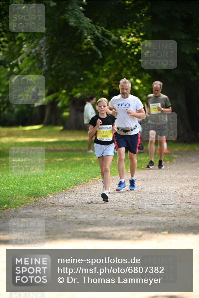 25.08.2024 - 20. Blankeneser Heldenlauf Dr. Thomas Lammeyer http://msf.ph/oto/6807382 25.08.2024 10:17:35 Laufen 6526 meine-sportfotos.de
