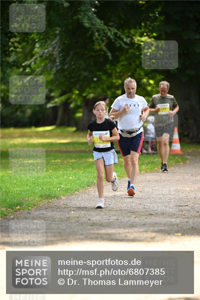 25.08.2024 - 20. Blankeneser Heldenlauf Dr. Thomas Lammeyer http://msf.ph/oto/6807385 25.08.2024 10:17:35 Laufen 6526 meine-sportfotos.de