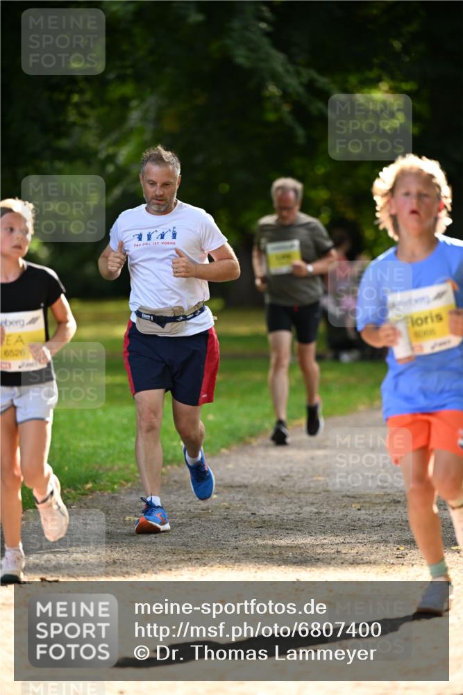 25.08.2024 - 20. Blankeneser Heldenlauf Dr. Thomas Lammeyer http://msf.ph/oto/6807400 25.08.2024 10:17:38 Laufen 6526 meine-sportfotos.de