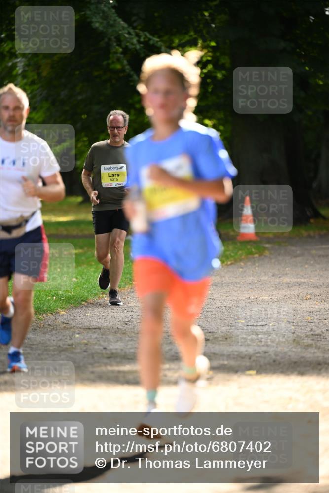 25.08.2024 - 20. Blankeneser Heldenlauf Dr. Thomas Lammeyer http://msf.ph/oto/6807402 25.08.2024 10:17:38 Laufen 6015 meine-sportfotos.de