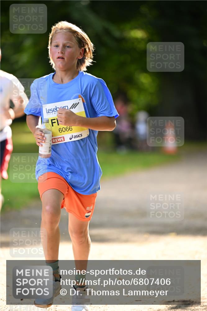 25.08.2024 - 20. Blankeneser Heldenlauf Dr. Thomas Lammeyer http://msf.ph/oto/6807406 25.08.2024 10:17:39 Laufen 6066 meine-sportfotos.de