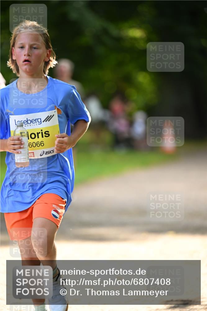 25.08.2024 - 20. Blankeneser Heldenlauf Dr. Thomas Lammeyer http://msf.ph/oto/6807408 25.08.2024 10:17:39 Laufen 6066 meine-sportfotos.de
