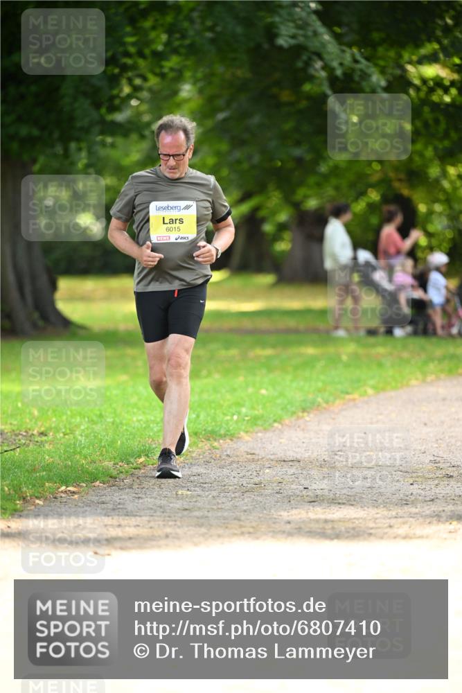 25.08.2024 - 20. Blankeneser Heldenlauf Dr. Thomas Lammeyer http://msf.ph/oto/6807410 25.08.2024 10:17:40 Laufen 6015 meine-sportfotos.de