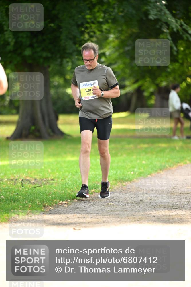 25.08.2024 - 20. Blankeneser Heldenlauf Dr. Thomas Lammeyer http://msf.ph/oto/6807412 25.08.2024 10:17:41 Laufen 6015 meine-sportfotos.de