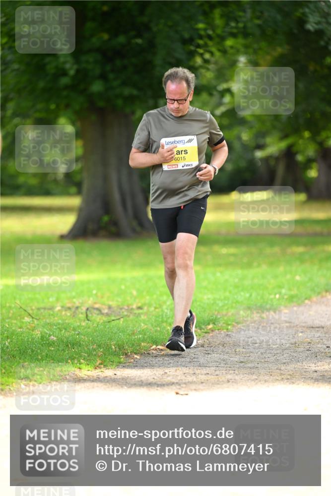25.08.2024 - 20. Blankeneser Heldenlauf Dr. Thomas Lammeyer http://msf.ph/oto/6807415 25.08.2024 10:17:41 Laufen 6015 meine-sportfotos.de
