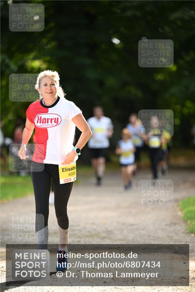 25.08.2024 - 20. Blankeneser Heldenlauf Dr. Thomas Lammeyer http://msf.ph/oto/6807434 25.08.2024 10:17:45 Laufen 1688, 6335 meine-sportfotos.de