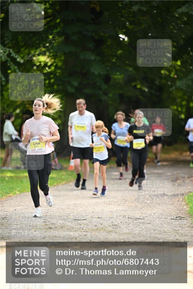 25.08.2024 - 20. Blankeneser Heldenlauf Dr. Thomas Lammeyer http://msf.ph/oto/6807443 25.08.2024 10:17:47 Laufen 6107 meine-sportfotos.de