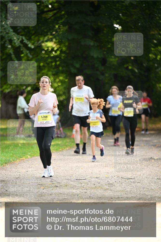 25.08.2024 - 20. Blankeneser Heldenlauf Dr. Thomas Lammeyer http://msf.ph/oto/6807444 25.08.2024 10:17:47 Laufen 6107 meine-sportfotos.de