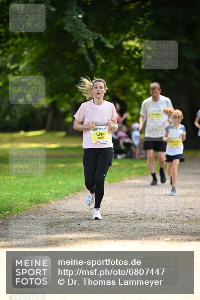 25.08.2024 - 20. Blankeneser Heldenlauf Dr. Thomas Lammeyer http://msf.ph/oto/6807447 25.08.2024 10:17:48 Laufen 6107 meine-sportfotos.de