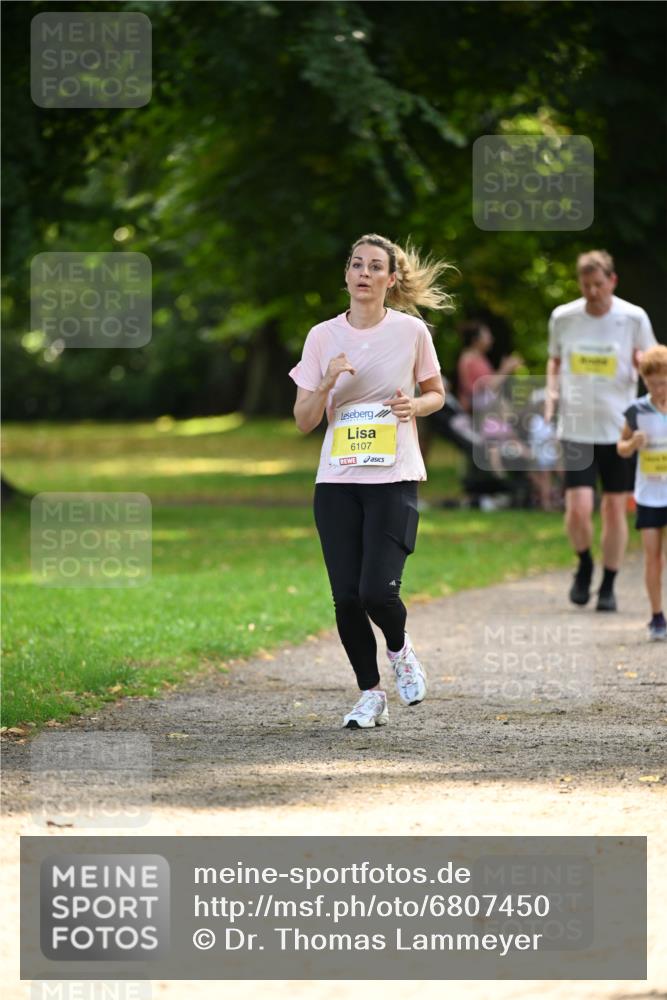 25.08.2024 - 20. Blankeneser Heldenlauf Dr. Thomas Lammeyer http://msf.ph/oto/6807450 25.08.2024 10:17:48 Laufen 6107 meine-sportfotos.de