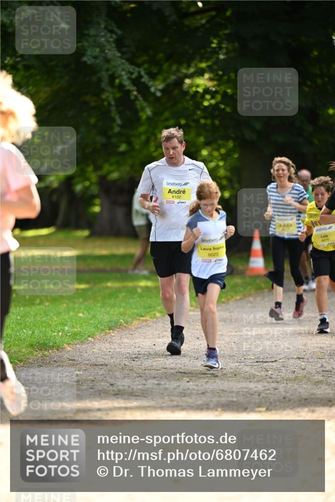 25.08.2024 - 20. Blankeneser Heldenlauf Dr. Thomas Lammeyer http://msf.ph/oto/6807462 25.08.2024 10:17:50 Laufen 6102, 6023, 6470 meine-sportfotos.de