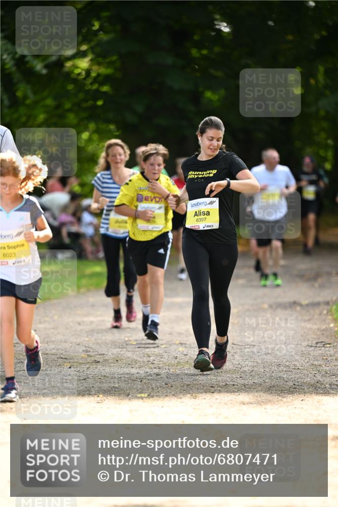 25.08.2024 - 20. Blankeneser Heldenlauf Dr. Thomas Lammeyer http://msf.ph/oto/6807471 25.08.2024 10:17:52 Laufen 6023, 6397 meine-sportfotos.de
