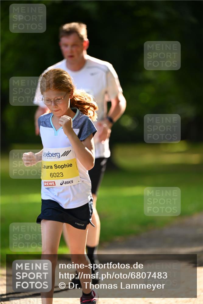 25.08.2024 - 20. Blankeneser Heldenlauf Dr. Thomas Lammeyer http://msf.ph/oto/6807483 25.08.2024 10:17:54 Laufen 6023 meine-sportfotos.de
