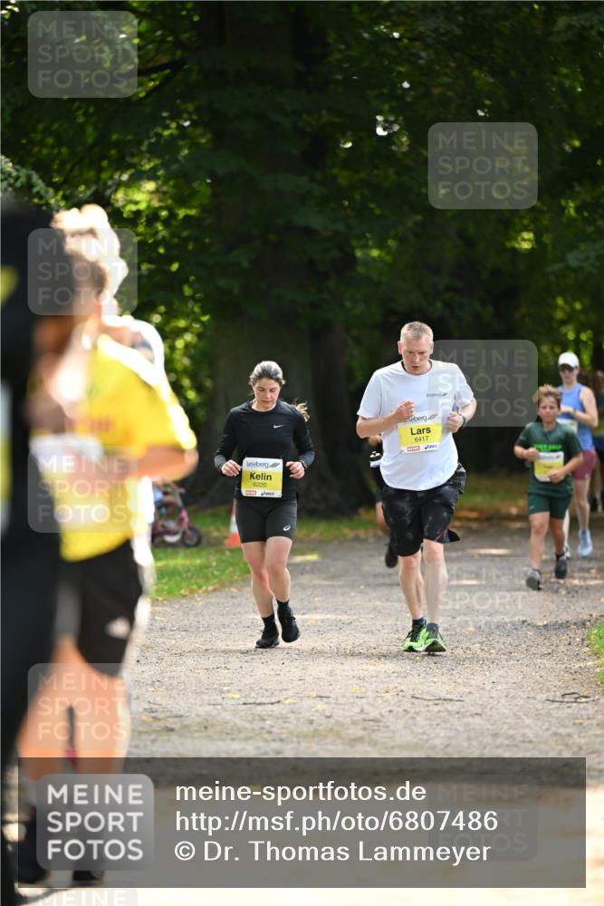 25.08.2024 - 20. Blankeneser Heldenlauf Dr. Thomas Lammeyer http://msf.ph/oto/6807486 25.08.2024 10:17:56 Laufen 6220, 6417 meine-sportfotos.de