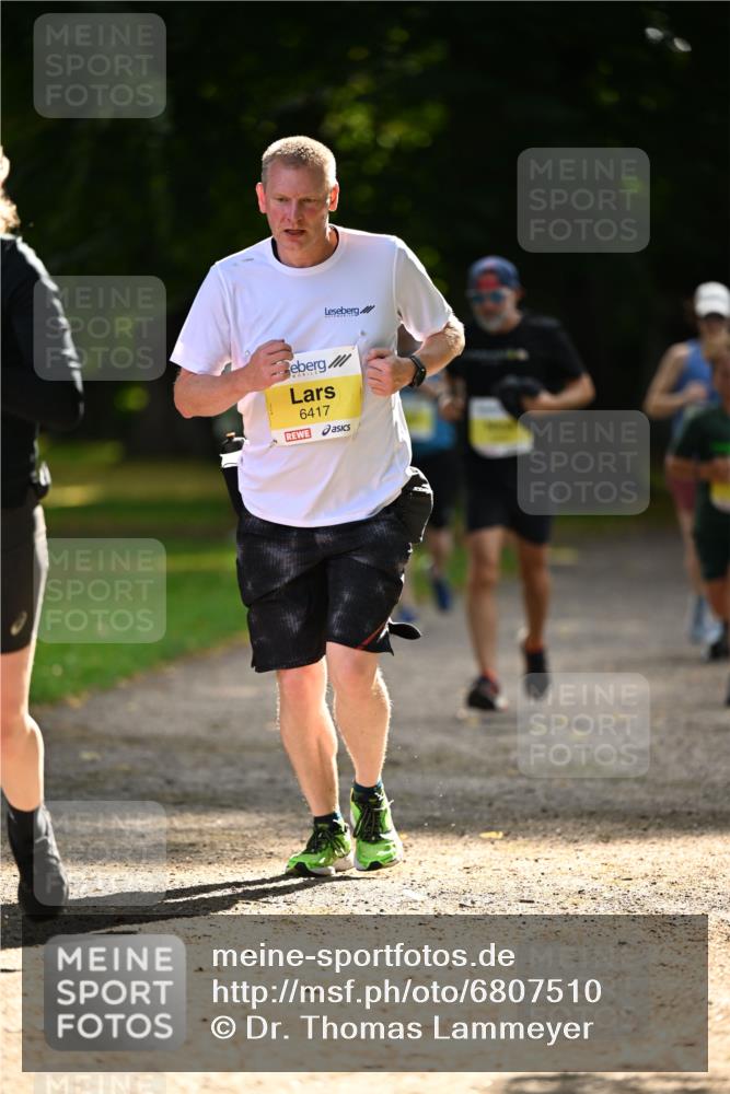 25.08.2024 - 20. Blankeneser Heldenlauf Dr. Thomas Lammeyer http://msf.ph/oto/6807510 25.08.2024 10:18:01 Laufen 6417 meine-sportfotos.de