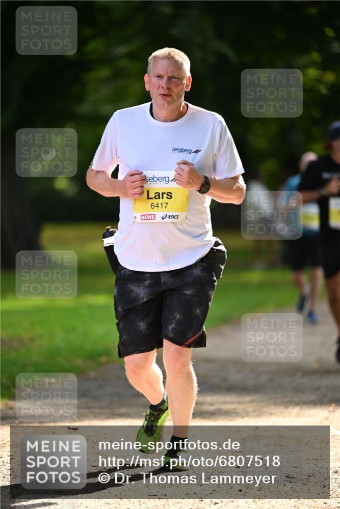 25.08.2024 - 20. Blankeneser Heldenlauf Dr. Thomas Lammeyer http://msf.ph/oto/6807518 25.08.2024 10:18:02 Laufen 6417 meine-sportfotos.de