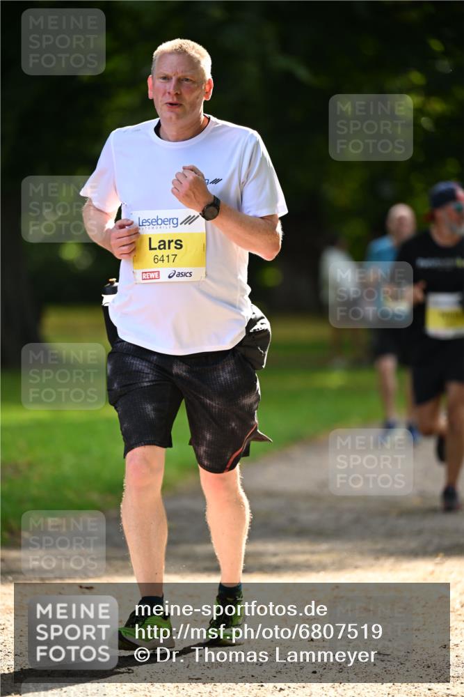 25.08.2024 - 20. Blankeneser Heldenlauf Dr. Thomas Lammeyer http://msf.ph/oto/6807519 25.08.2024 10:18:02 Laufen 6417 meine-sportfotos.de
