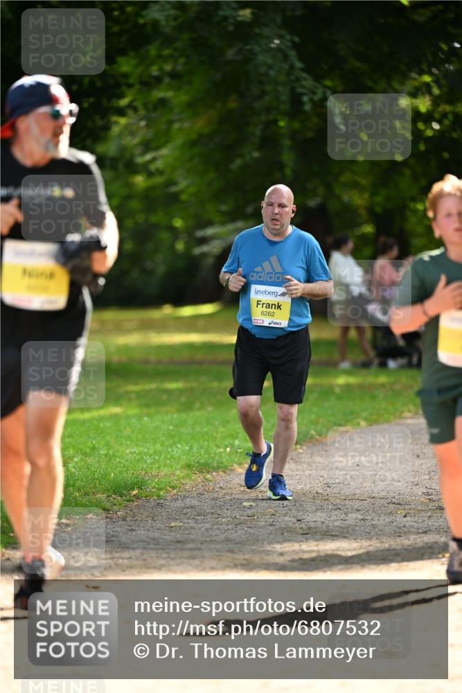 25.08.2024 - 20. Blankeneser Heldenlauf Dr. Thomas Lammeyer http://msf.ph/oto/6807532 25.08.2024 10:18:05 Laufen 6262 meine-sportfotos.de