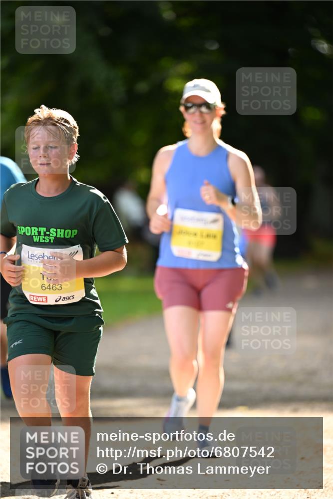 25.08.2024 - 20. Blankeneser Heldenlauf Dr. Thomas Lammeyer http://msf.ph/oto/6807542 25.08.2024 10:18:07 Laufen 6463 meine-sportfotos.de