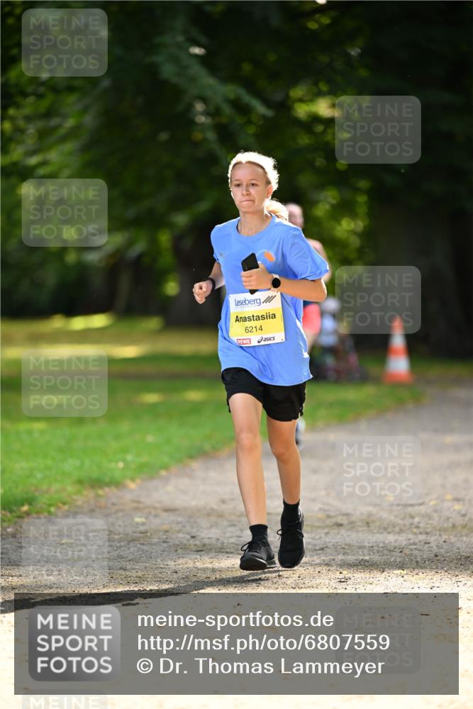 25.08.2024 - 20. Blankeneser Heldenlauf Dr. Thomas Lammeyer http://msf.ph/oto/6807559 25.08.2024 10:18:10 Laufen 6214 meine-sportfotos.de