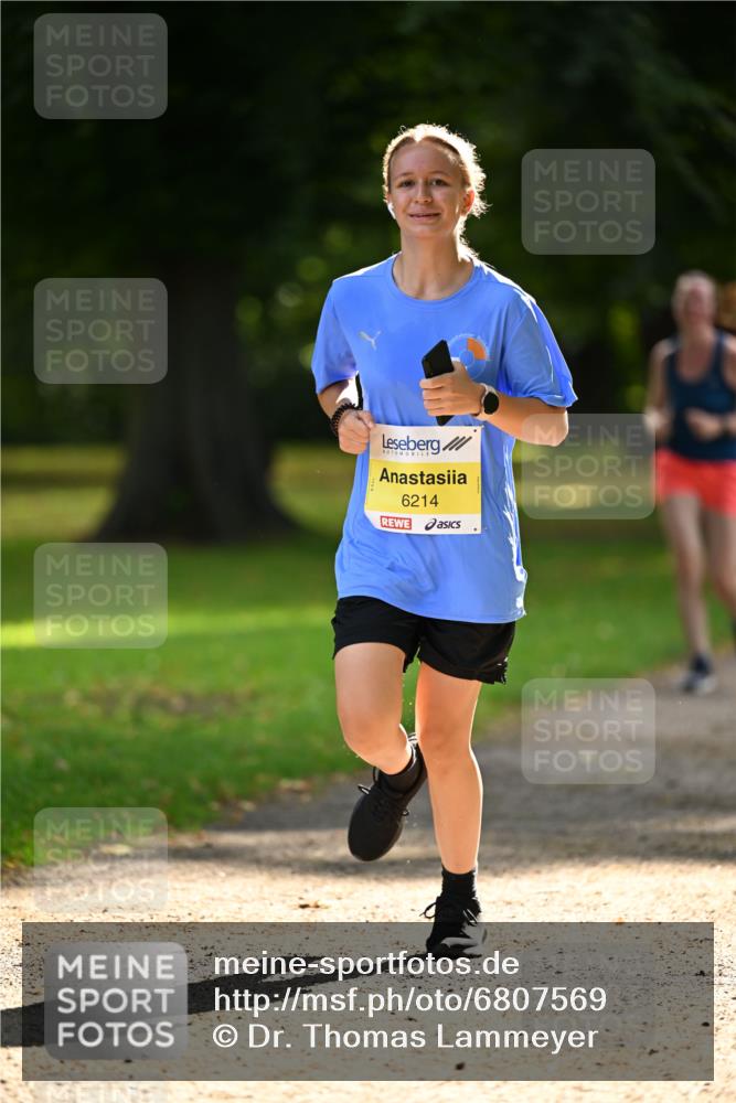 25.08.2024 - 20. Blankeneser Heldenlauf Dr. Thomas Lammeyer http://msf.ph/oto/6807569 25.08.2024 10:18:11 Laufen 6214 meine-sportfotos.de