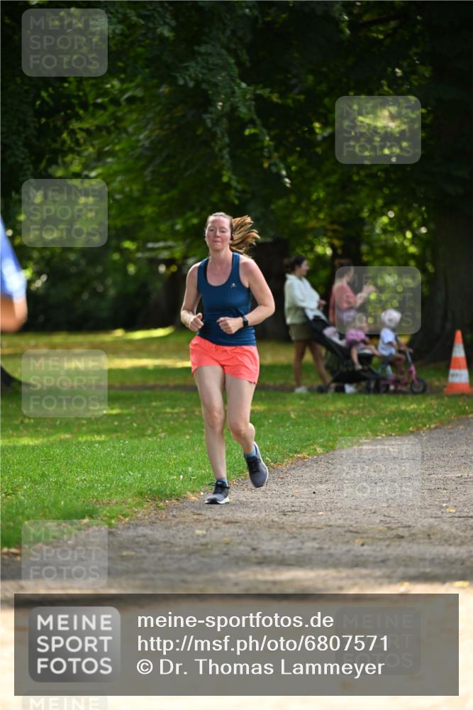 25.08.2024 - 20. Blankeneser Heldenlauf Dr. Thomas Lammeyer http://msf.ph/oto/6807571 25.08.2024 10:18:12 Laufen 800 meine-sportfotos.de