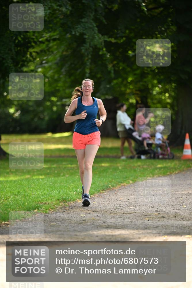 25.08.2024 - 20. Blankeneser Heldenlauf Dr. Thomas Lammeyer http://msf.ph/oto/6807573 25.08.2024 10:18:12 Laufen  meine-sportfotos.de