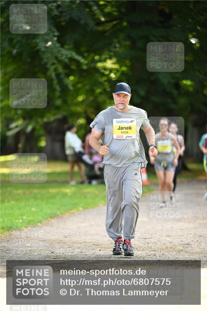 25.08.2024 - 20. Blankeneser Heldenlauf Dr. Thomas Lammeyer http://msf.ph/oto/6807575 25.08.2024 10:18:16 Laufen 6434 meine-sportfotos.de