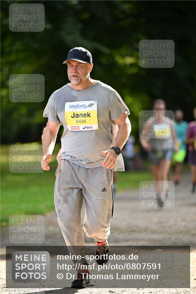 25.08.2024 - 20. Blankeneser Heldenlauf Dr. Thomas Lammeyer http://msf.ph/oto/6807591 25.08.2024 10:18:18 Laufen 6434 meine-sportfotos.de