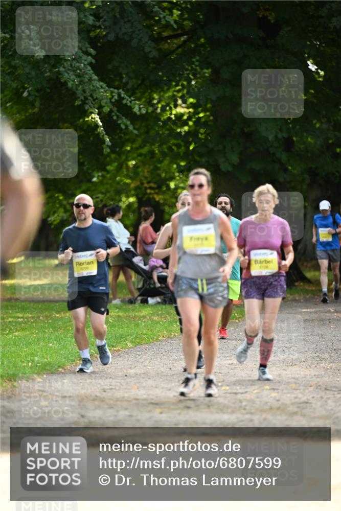 25.08.2024 - 20. Blankeneser Heldenlauf Dr. Thomas Lammeyer http://msf.ph/oto/6807599 25.08.2024 10:18:20 Laufen 6299 meine-sportfotos.de