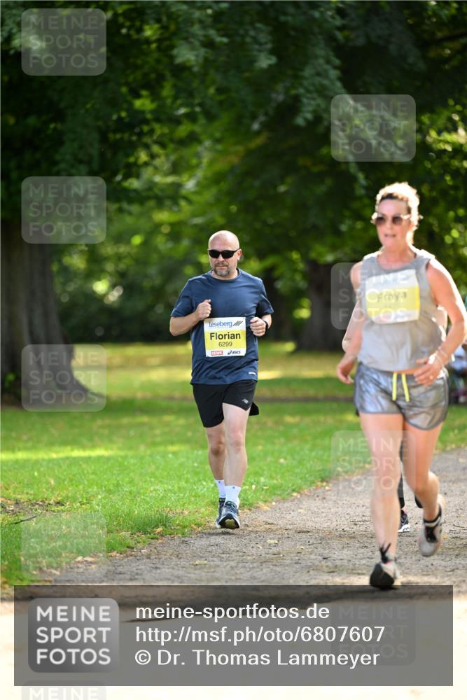 25.08.2024 - 20. Blankeneser Heldenlauf Dr. Thomas Lammeyer http://msf.ph/oto/6807607 25.08.2024 10:18:21 Laufen 6299 meine-sportfotos.de