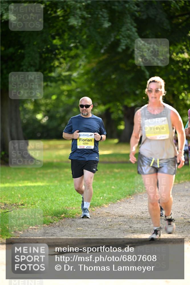 25.08.2024 - 20. Blankeneser Heldenlauf Dr. Thomas Lammeyer http://msf.ph/oto/6807608 25.08.2024 10:18:21 Laufen 6299 meine-sportfotos.de