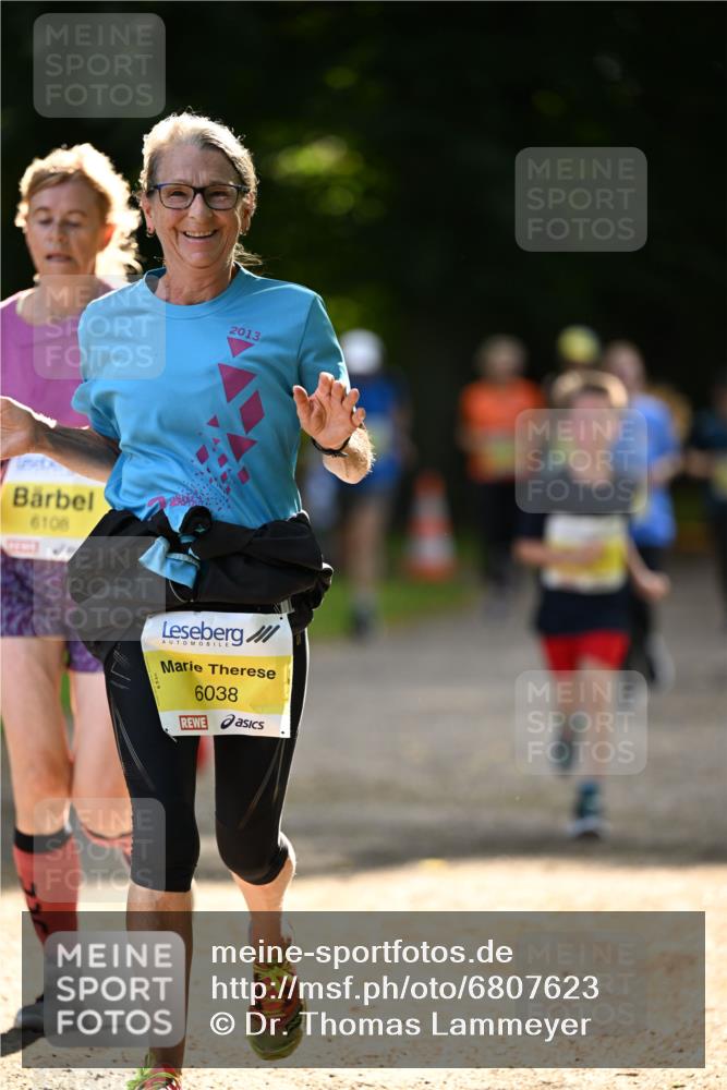 25.08.2024 - 20. Blankeneser Heldenlauf Dr. Thomas Lammeyer http://msf.ph/oto/6807623 25.08.2024 10:18:24 Laufen 6108, 2013, 6038 meine-sportfotos.de