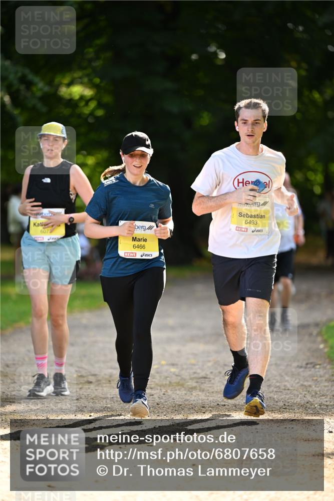 25.08.2024 - 20. Blankeneser Heldenlauf Dr. Thomas Lammeyer http://msf.ph/oto/6807658 25.08.2024 10:18:31 Laufen 6077, 6466, 6493 meine-sportfotos.de