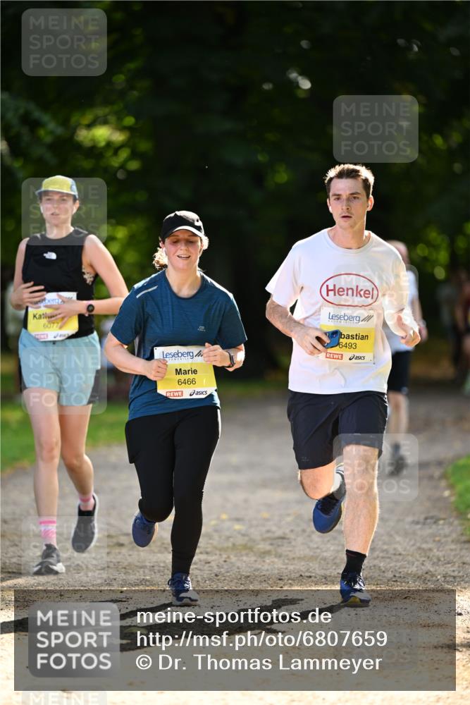 25.08.2024 - 20. Blankeneser Heldenlauf Dr. Thomas Lammeyer http://msf.ph/oto/6807659 25.08.2024 10:18:31 Laufen 6077, 6466, 6493 meine-sportfotos.de