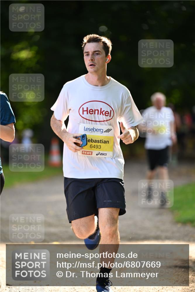 25.08.2024 - 20. Blankeneser Heldenlauf Dr. Thomas Lammeyer http://msf.ph/oto/6807669 25.08.2024 10:18:33 Laufen 6493 meine-sportfotos.de