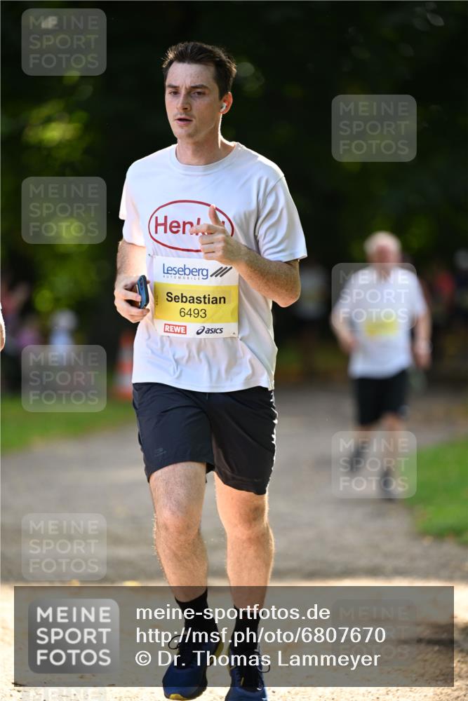 25.08.2024 - 20. Blankeneser Heldenlauf Dr. Thomas Lammeyer http://msf.ph/oto/6807670 25.08.2024 10:18:33 Laufen 6493 meine-sportfotos.de