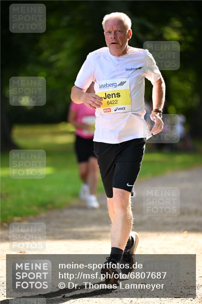 25.08.2024 - 20. Blankeneser Heldenlauf Dr. Thomas Lammeyer http://msf.ph/oto/6807687 25.08.2024 10:18:38 Laufen 6422 meine-sportfotos.de