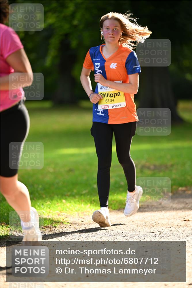 25.08.2024 - 20. Blankeneser Heldenlauf Dr. Thomas Lammeyer http://msf.ph/oto/6807712 25.08.2024 10:18:43 Laufen 6134 meine-sportfotos.de