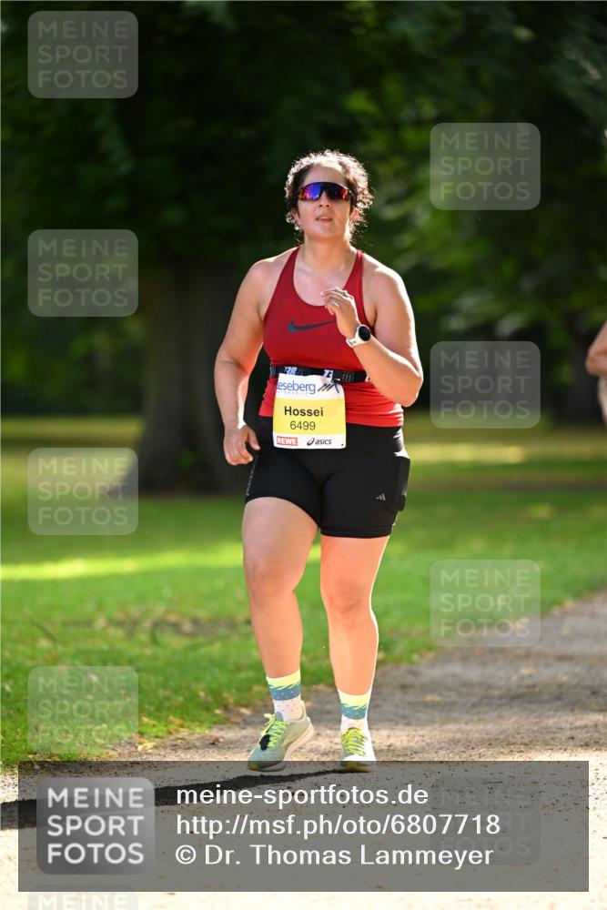 25.08.2024 - 20. Blankeneser Heldenlauf Dr. Thomas Lammeyer http://msf.ph/oto/6807718 25.08.2024 10:18:46 Laufen 6499, 750 meine-sportfotos.de